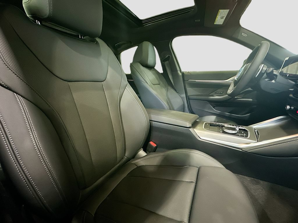 New 2026 BMW 430i xDrive w/ M Sport Package AWD/4WD image 30