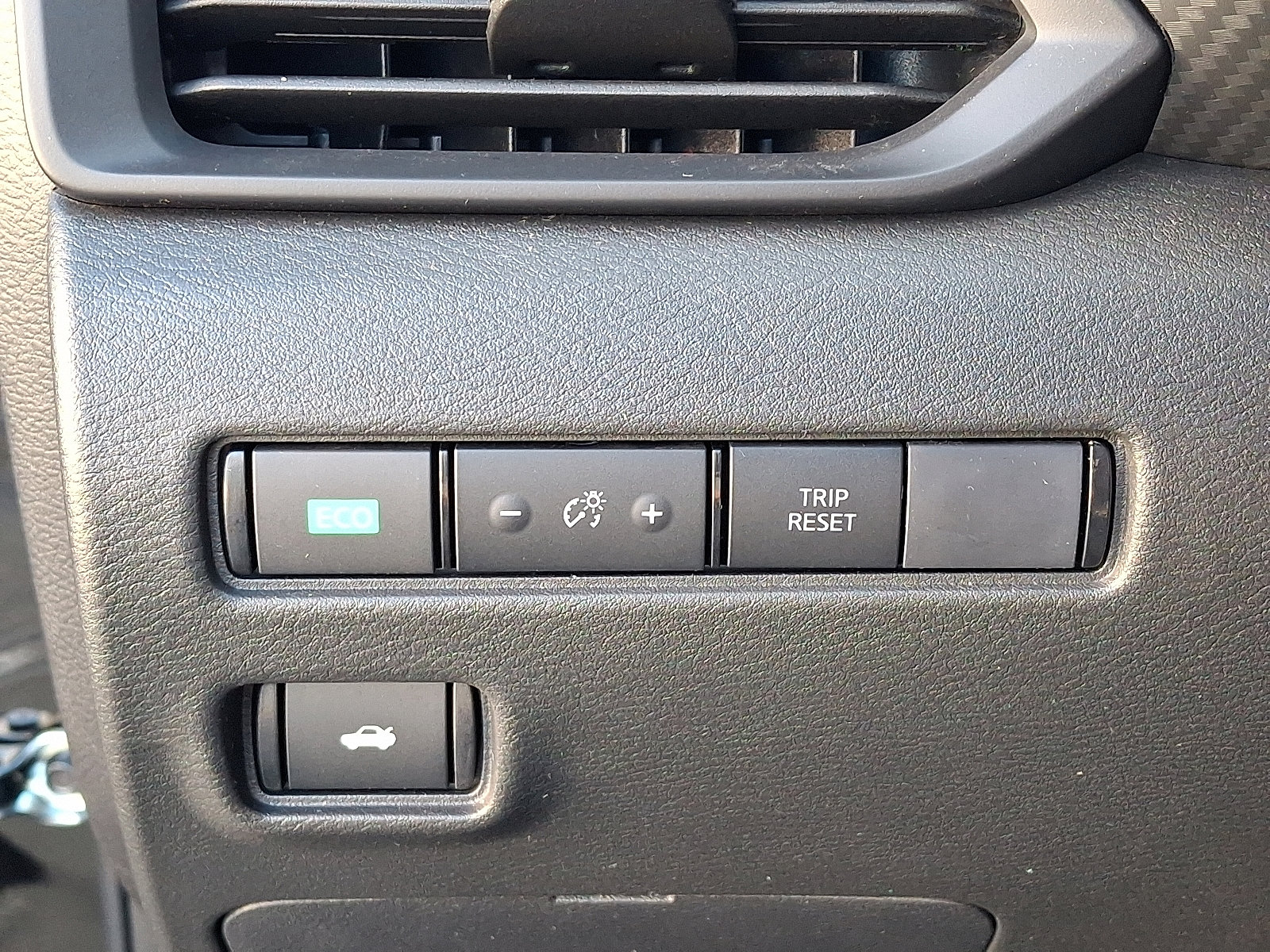 Certified 2025 Nissan Sentra S image 23