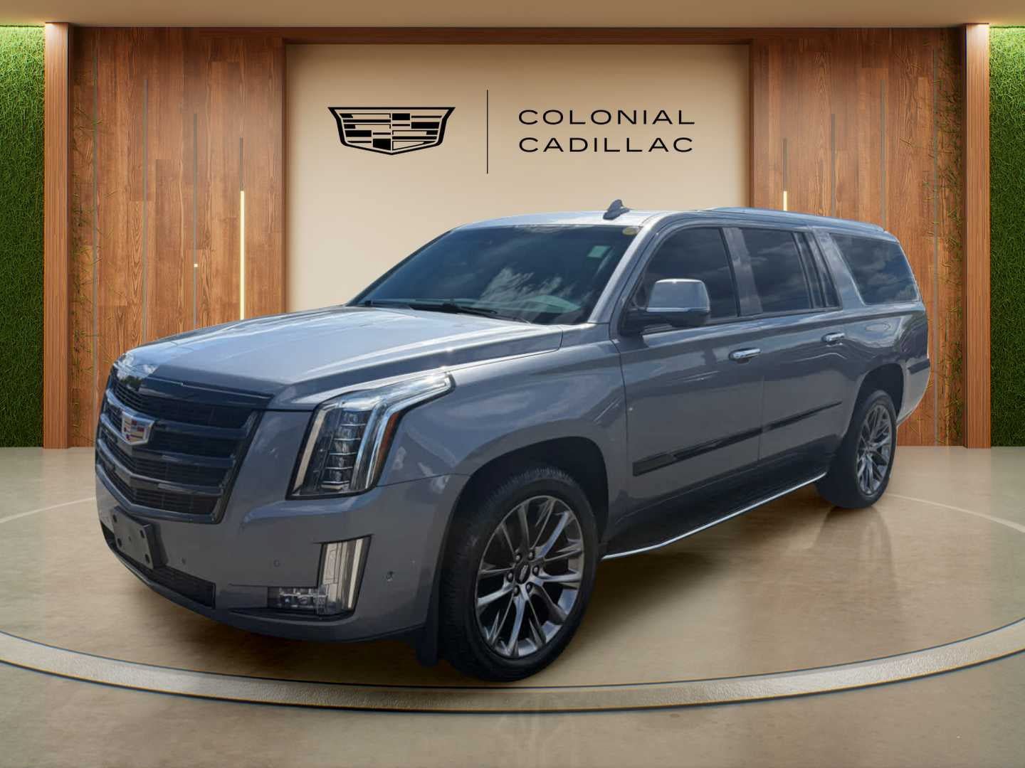 Used 2020 Cadillac Escalade ESV Luxury w/ Escalade Sport Edition AWD/4WD image 1