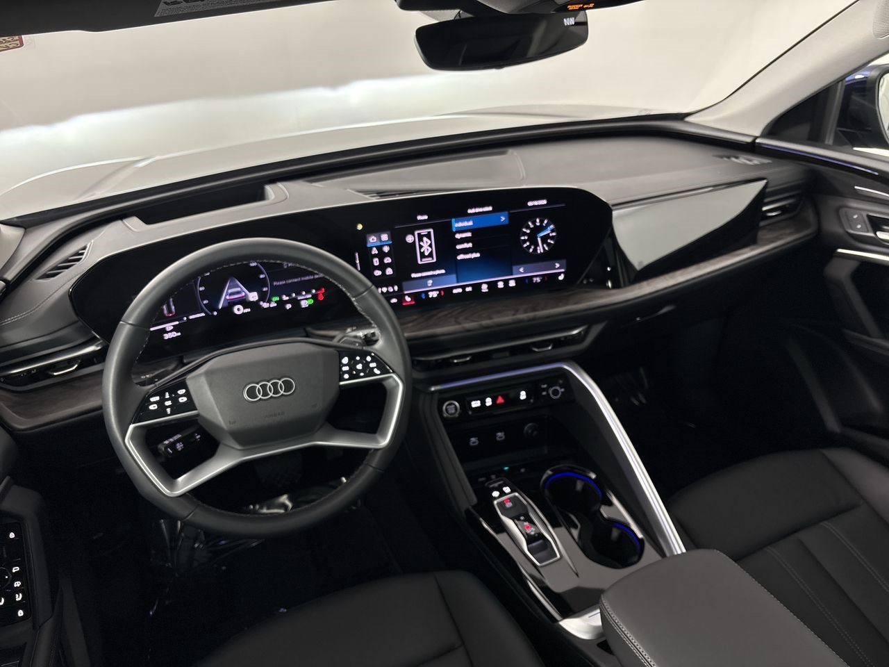 New 2025 Audi Q5 Premium Plus w/ Premium Plus AWD/4WD image 9