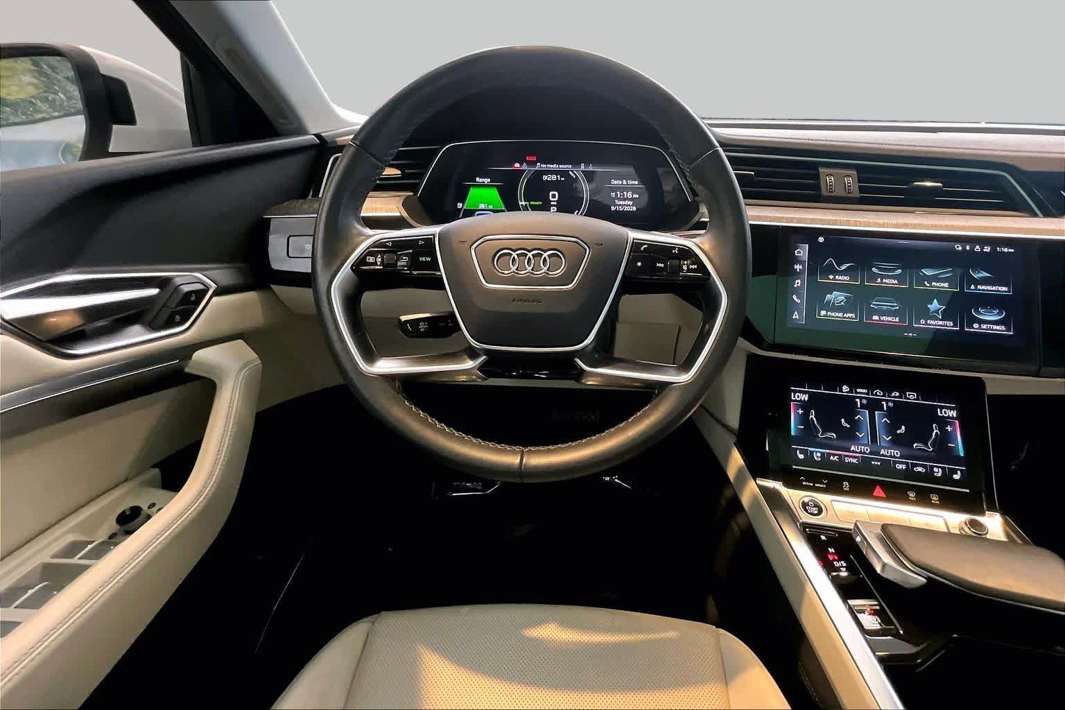 Used 2024 Audi Q8 e-tron Premium Plus w/ Premium Plus Package AWD/4WD image 5