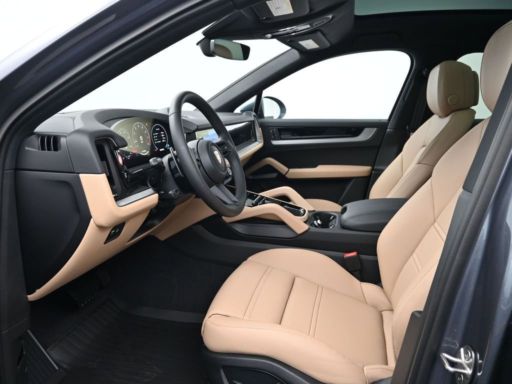 New 2026 Porsche Cayenne Coupe image 4