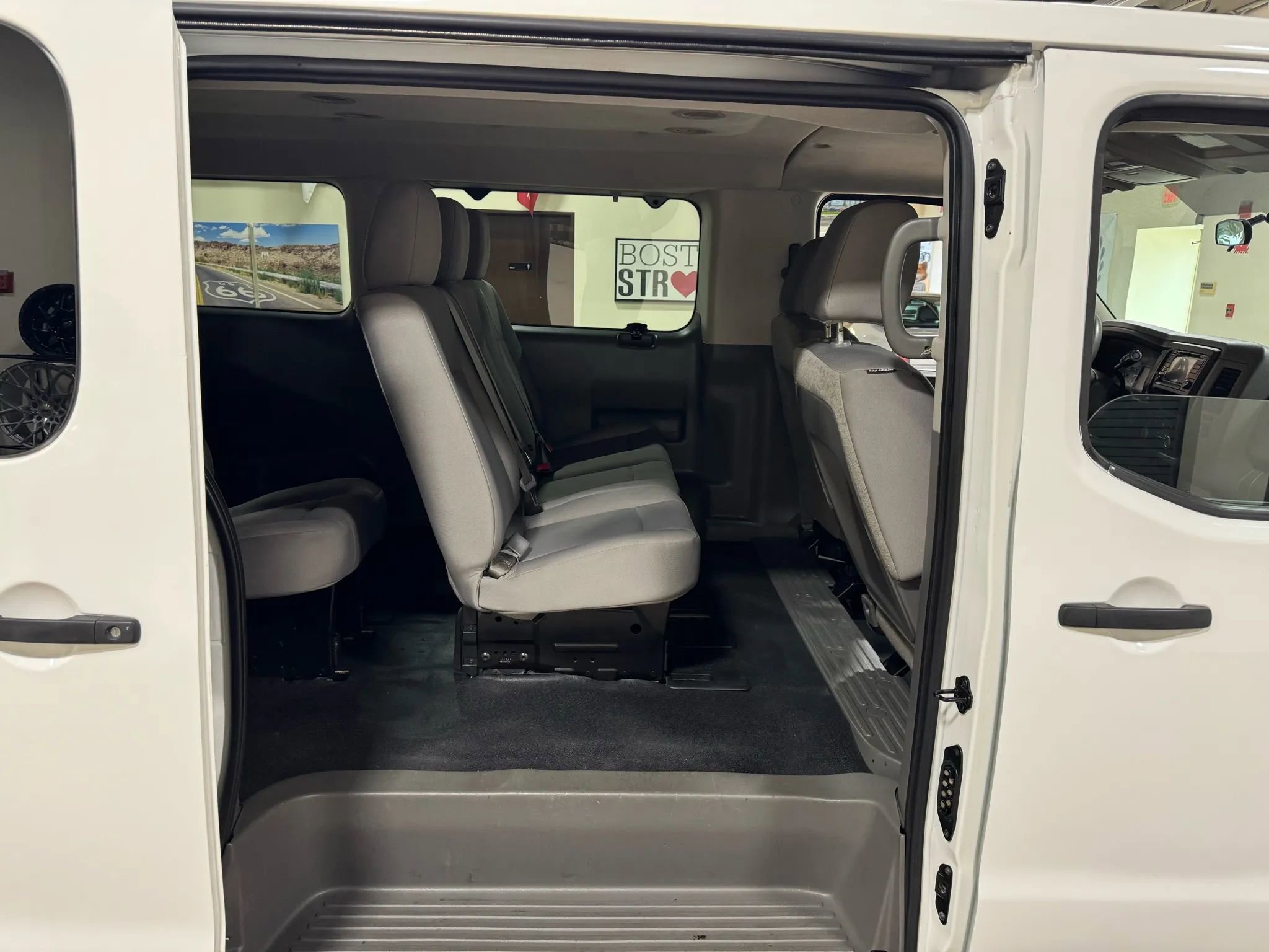 Used 2018 Nissan NV 3500 S image 28