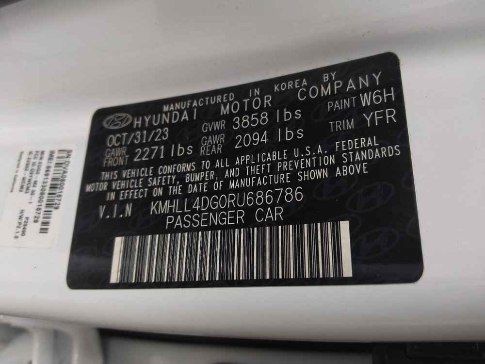 Used 2024 Hyundai Elantra SE FWD image 33