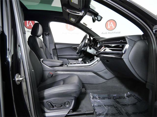 Certified 2025 Audi Q7 2.0T Premium Plus image 11