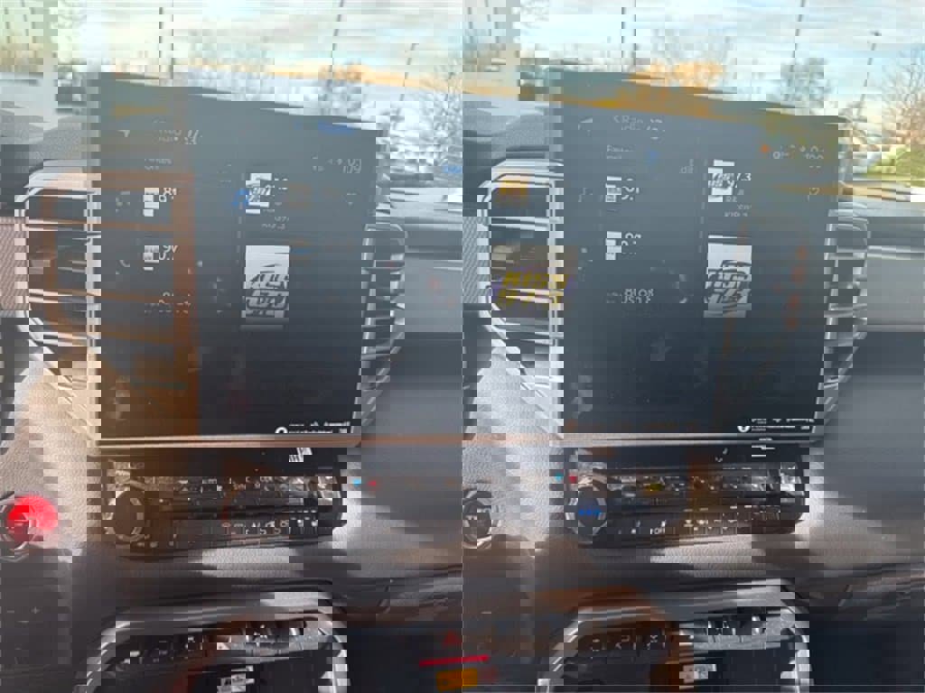 Used 2023 Toyota Tundra Limited image 11