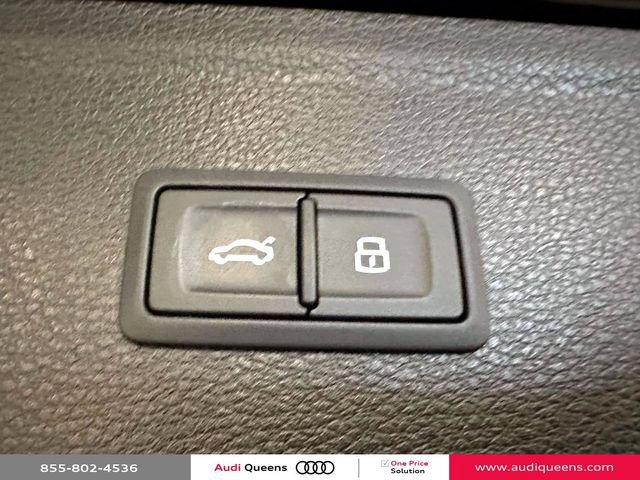Certified 2024 Audi Q5 2.0T Premium w/ Convenience Package AWD/4WD image 11