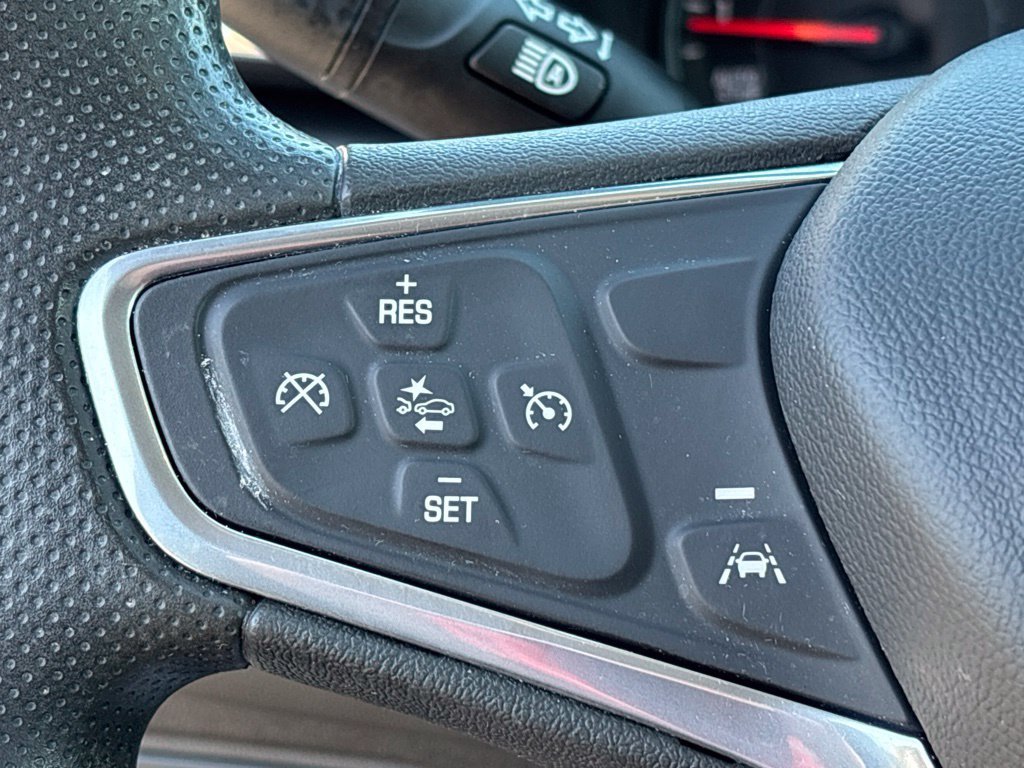 Used 2022 Chevrolet Equinox LS w/ LS Convenience Package FWD image 24