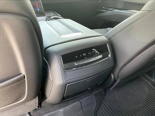 Used 2025 Cadillac Escalade Premium Luxury RWD image 24