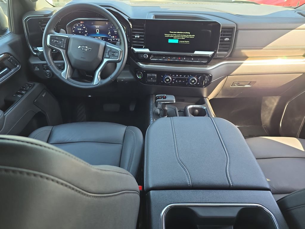 Used 2025 Chevrolet Silverado 1500 LT Trail Boss w/ Convenience Package II image 16