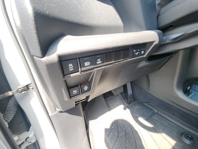Certified 2025 Toyota Sienna XSE w/ XSE Plus Package AWD/4WD image 28