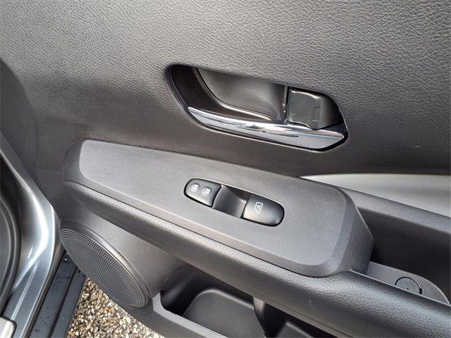 Certified 2023 Nissan Kicks SR w/ SR Premium Package image 28