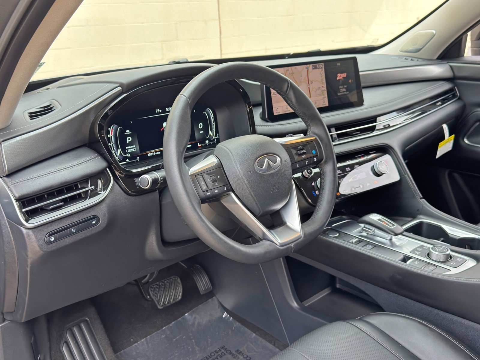Used 2025 INFINITI QX60 Luxe w/ Vision Package AWD/4WD image 14