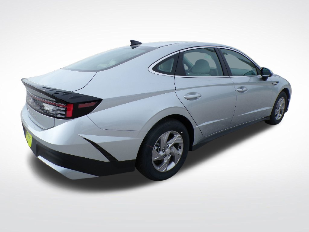 New 2026 Hyundai Sonata SE FWD image 7
