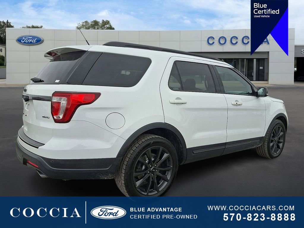 Certified 2018 Ford Explorer XLT w/ Equipment Group 202A image 4