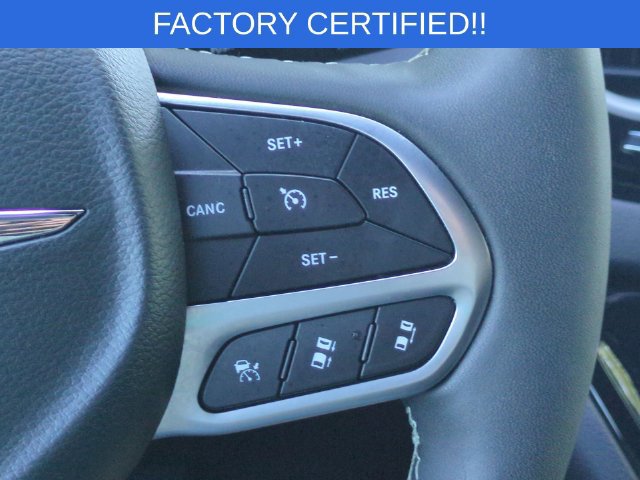 Certified 2026 Chrysler Pacifica Select FWD image 20