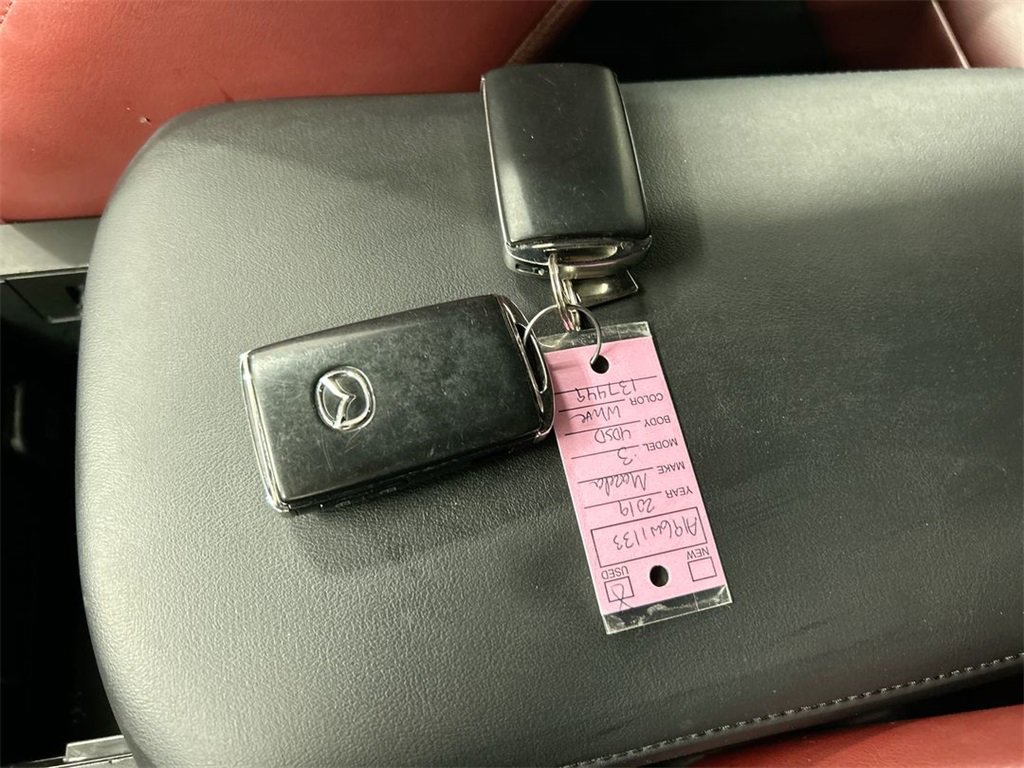 Used 2019 MAZDA MAZDA3 Premium image 12