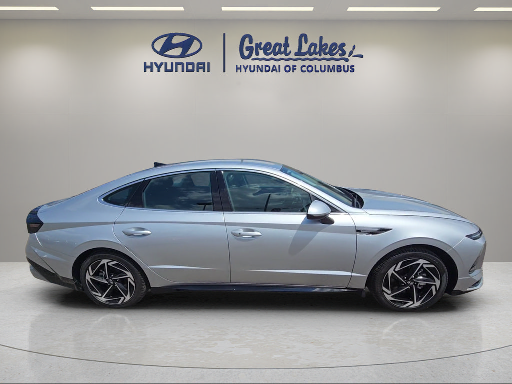 Certified 2026 Hyundai Sonata SEL AWD/4WD image 4
