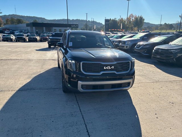 Used 2023 Kia Telluride SX FWD image 3