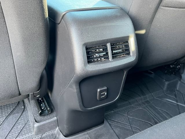 Certified 2023 Chevrolet Equinox LS w/ LS Convenience Package image 33