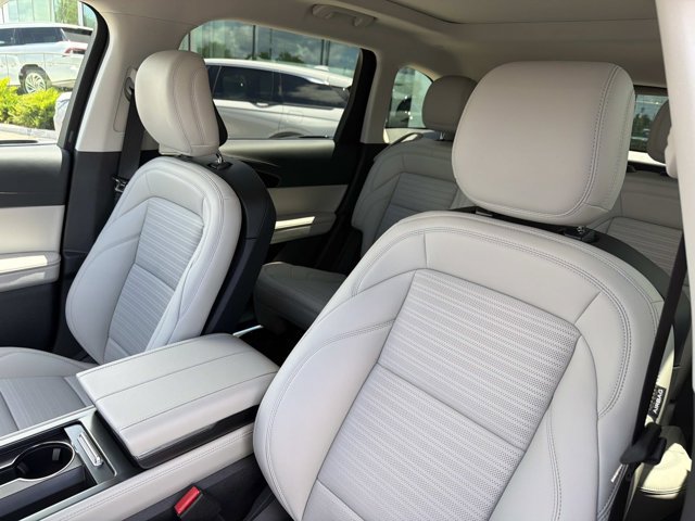 New 2026 Lincoln Nautilus Reserve AWD/4WD image 13