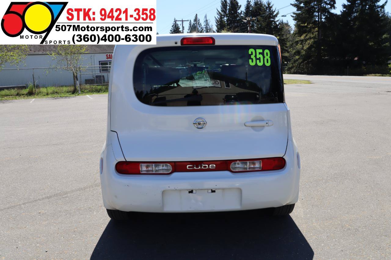 Used 2012 Nissan Cube 1.8 SL w/ Interior Designer Pkg FWD image 6