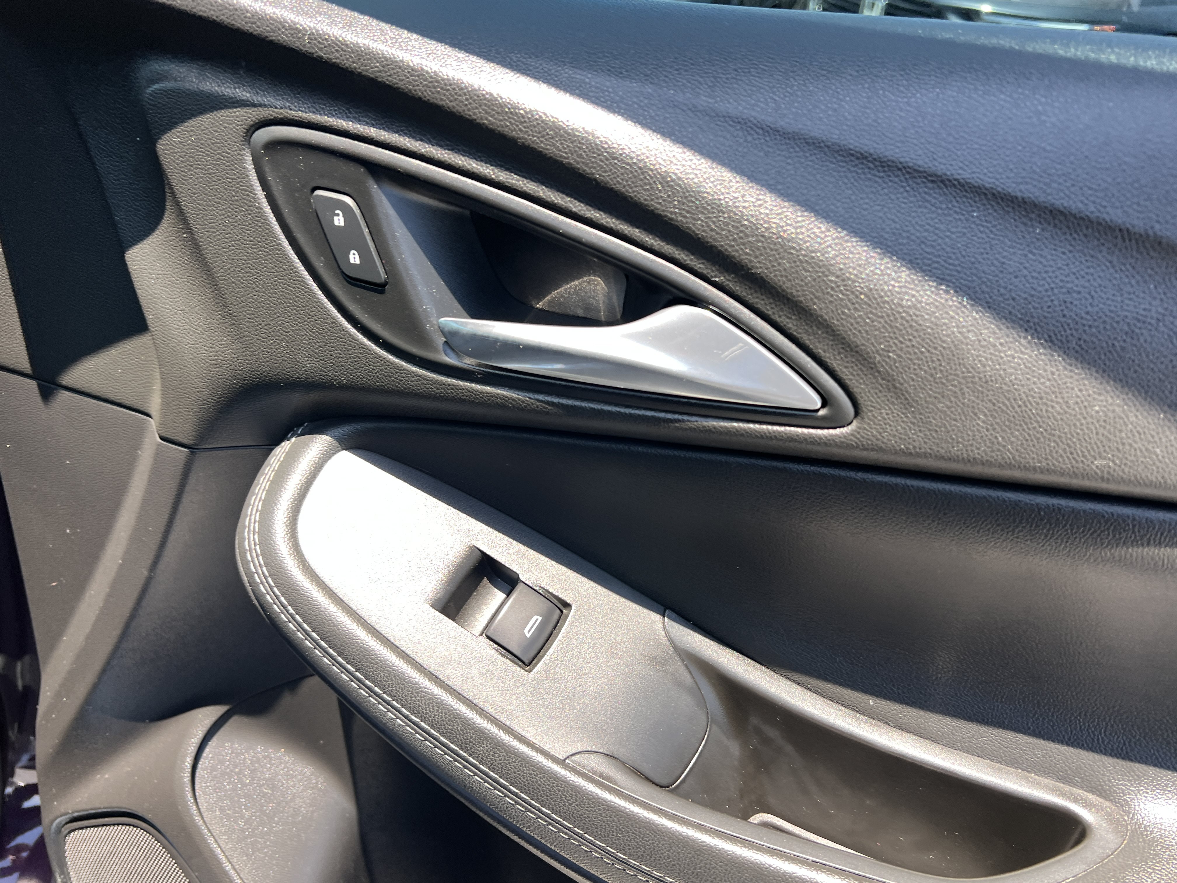 Used 2021 Buick Encore GX Preferred FWD image 16