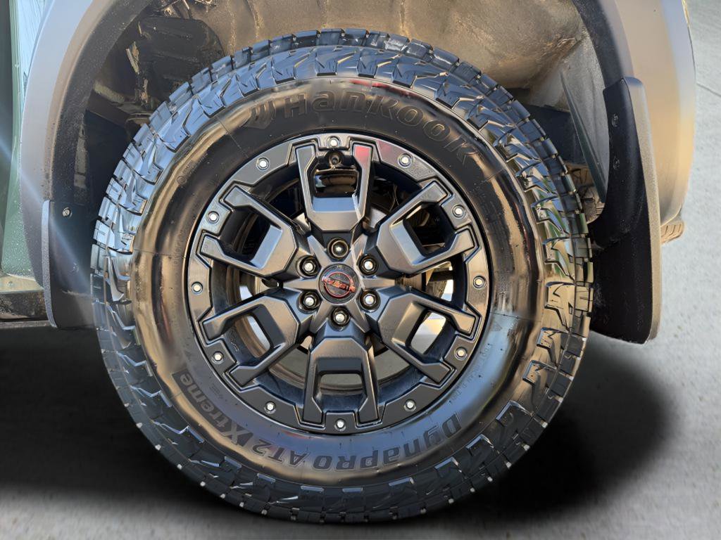 Used 2022 Nissan Frontier PRO-4X w/ Pro-4X Premium Package image 26