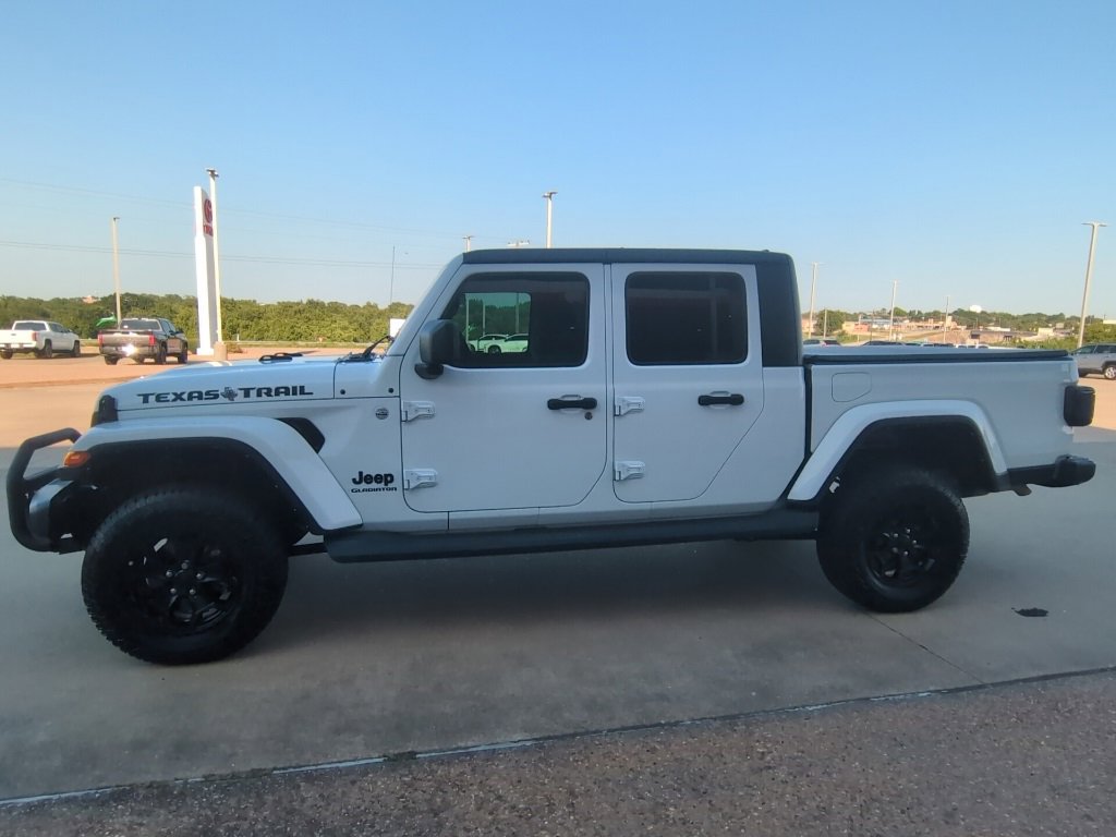 Used 2022 Jeep Gladiator Sport image 4