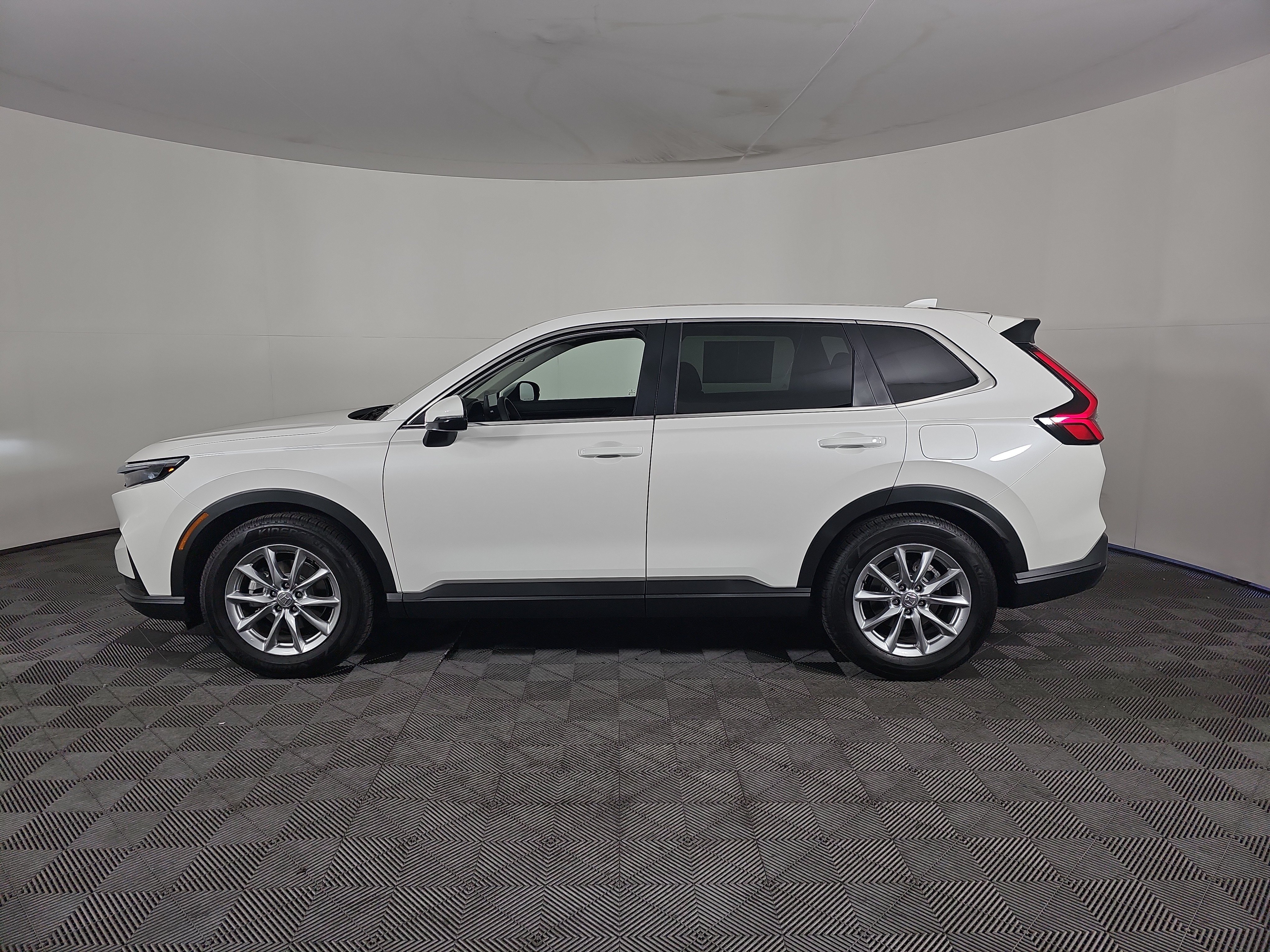 Used 2026 Honda CR-V EX image 7