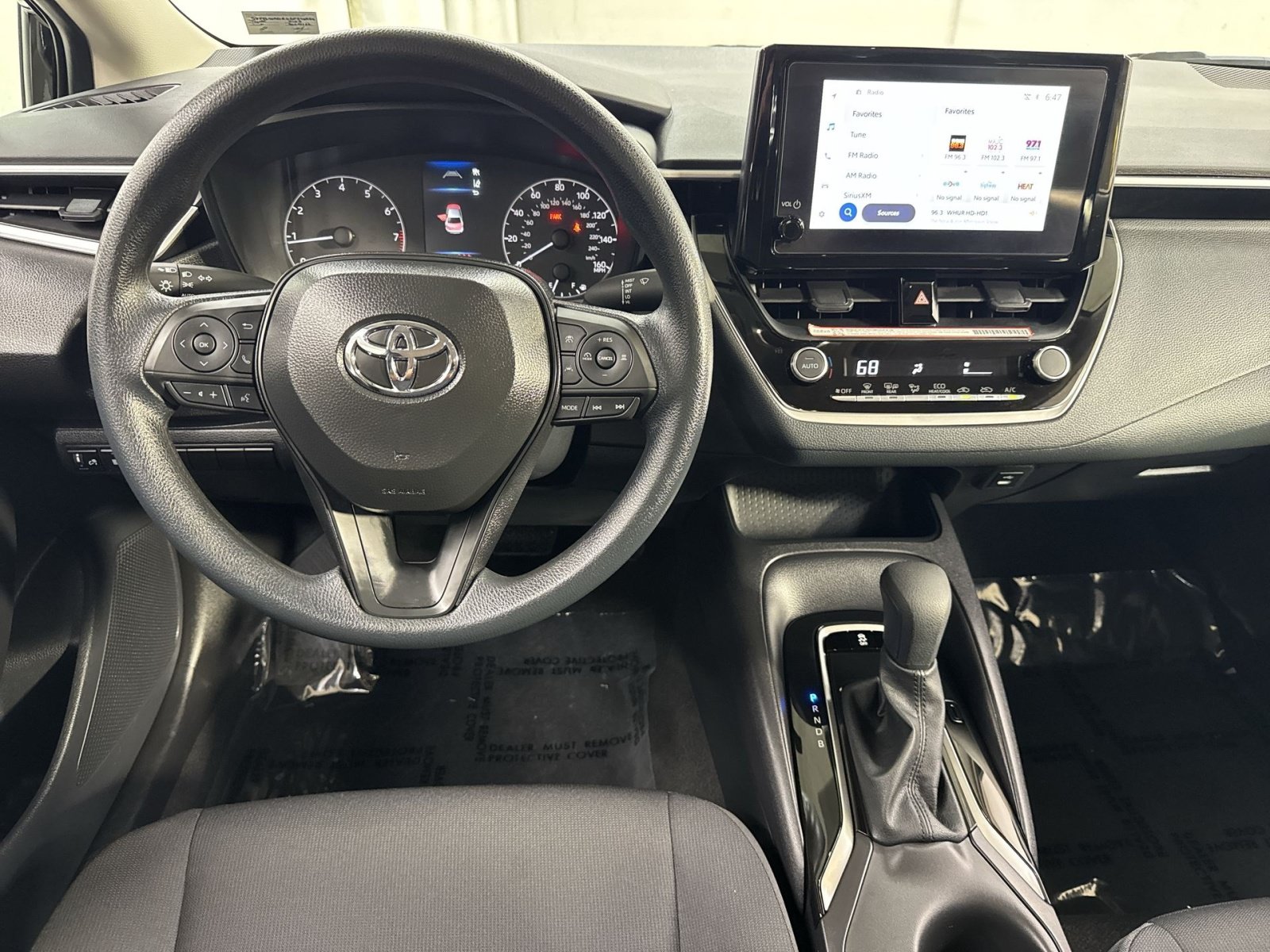 Used 2025 Toyota Corolla LE w/ Convenience Package FWD image 35