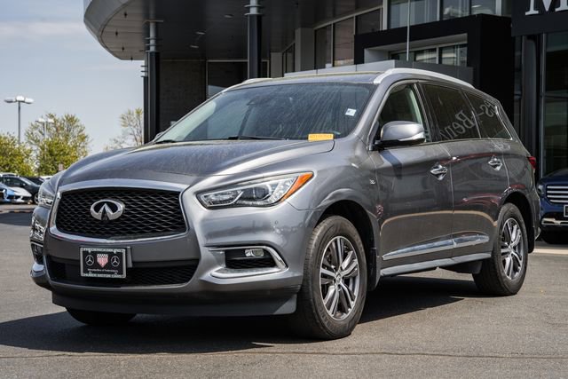 Used 2019 INFINITI QX60 Luxe w/ Essential Package image 3