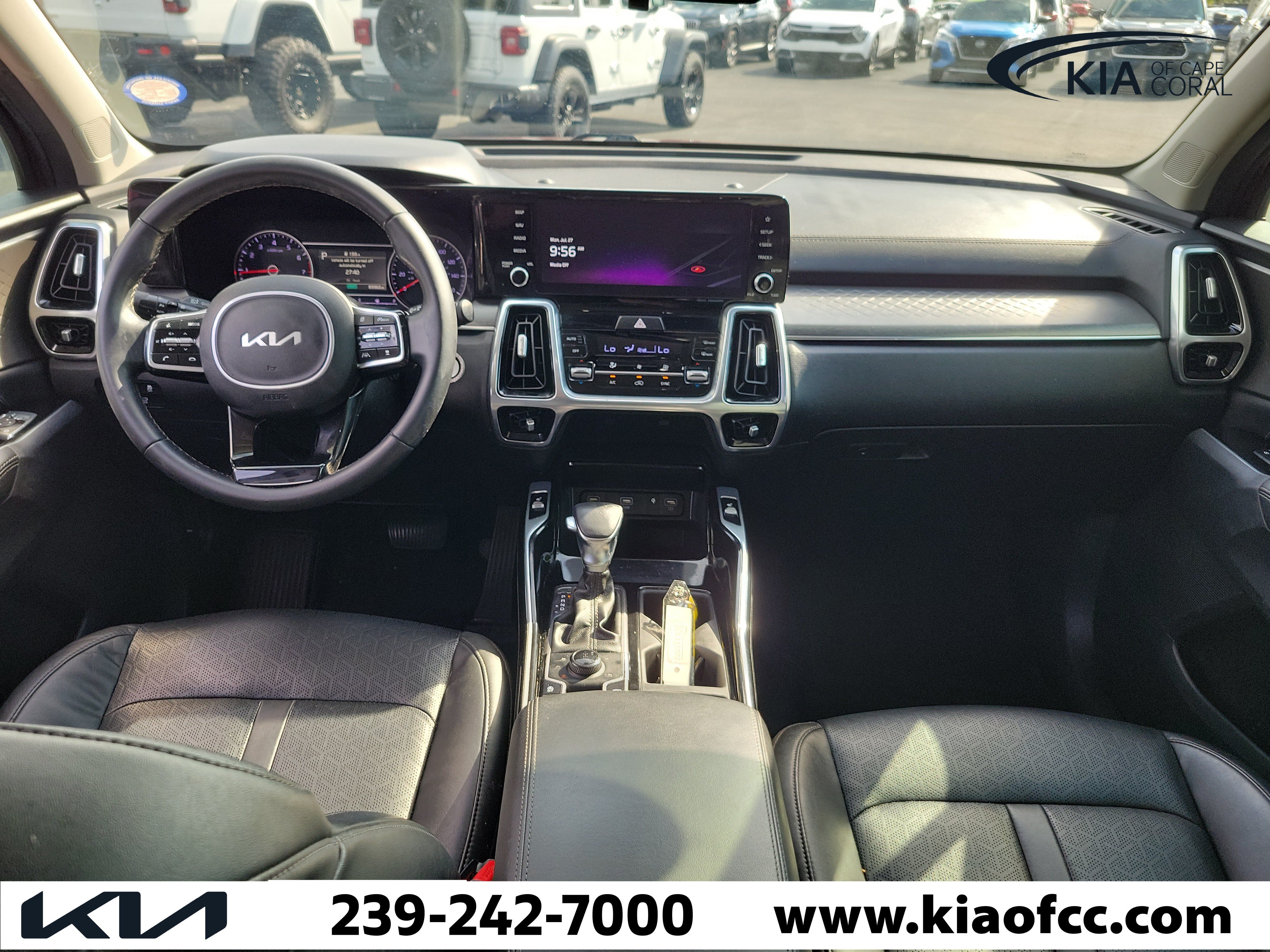 Used 2022 Kia Sorento SX AWD/4WD image 16