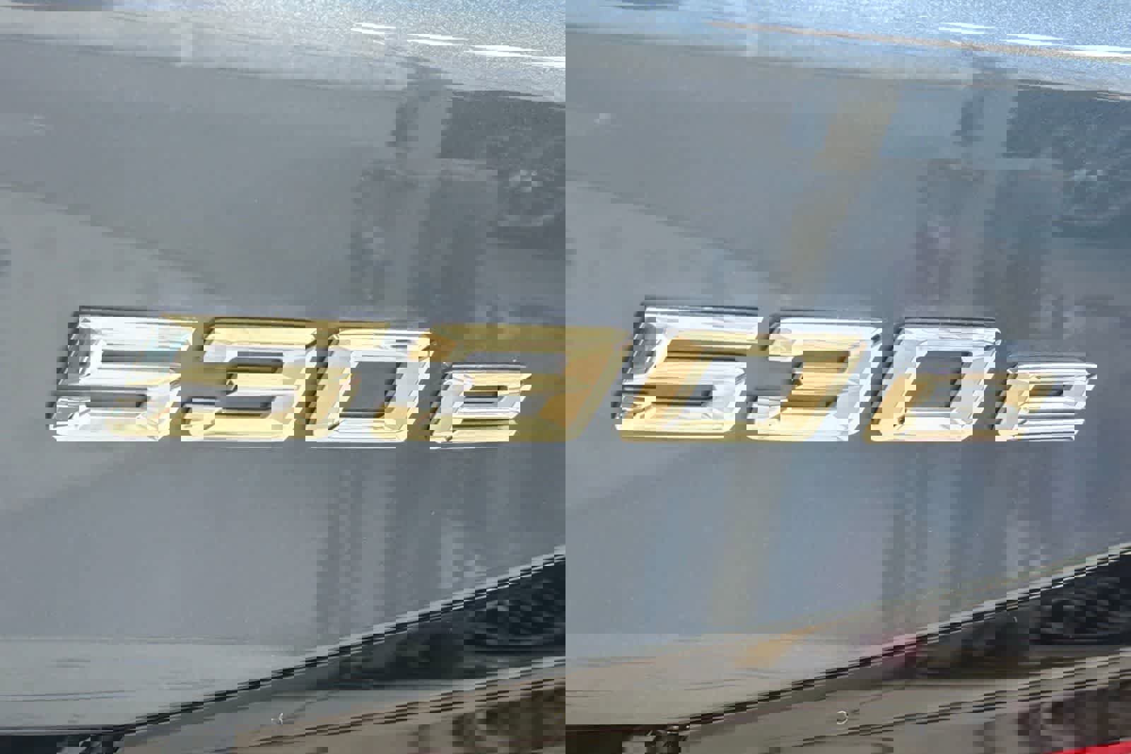 Used 2023 BMW 530e w/ M Sport Package image 27