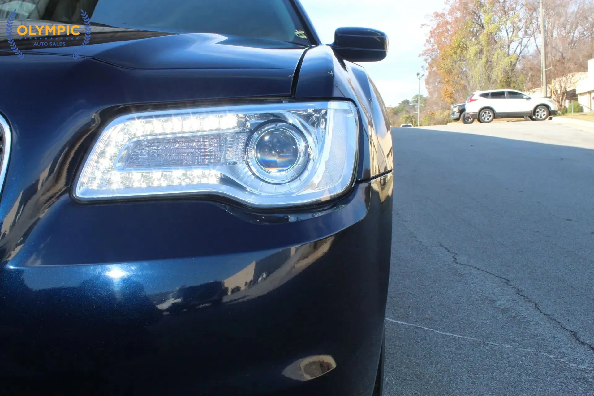 Used 2017 Chrysler 300 Limited image 3