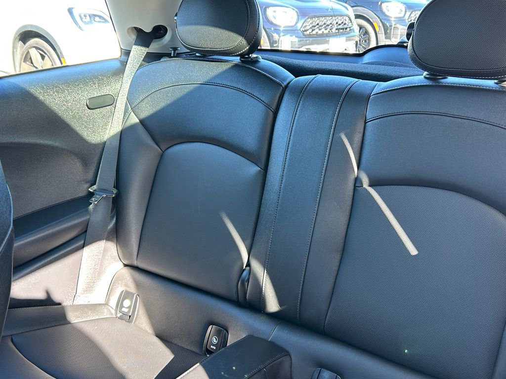 Used 2024 MINI Cooper SE image 29