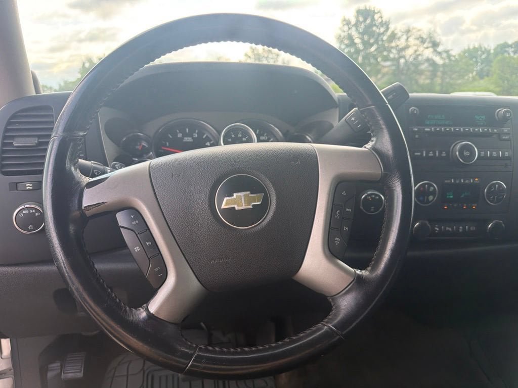 Used 2014 Chevrolet Silverado 3500 LT w/ Interior Plus Package AWD/4WD image 9