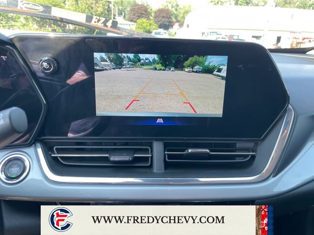 Used 2025 Chevrolet Trax LT FWD image 21