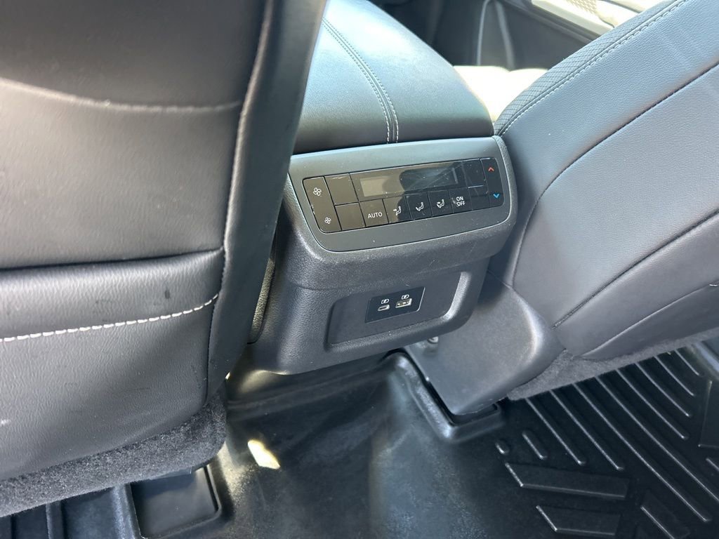 Used 2022 Nissan Pathfinder SL w/ Cargo Package image 15
