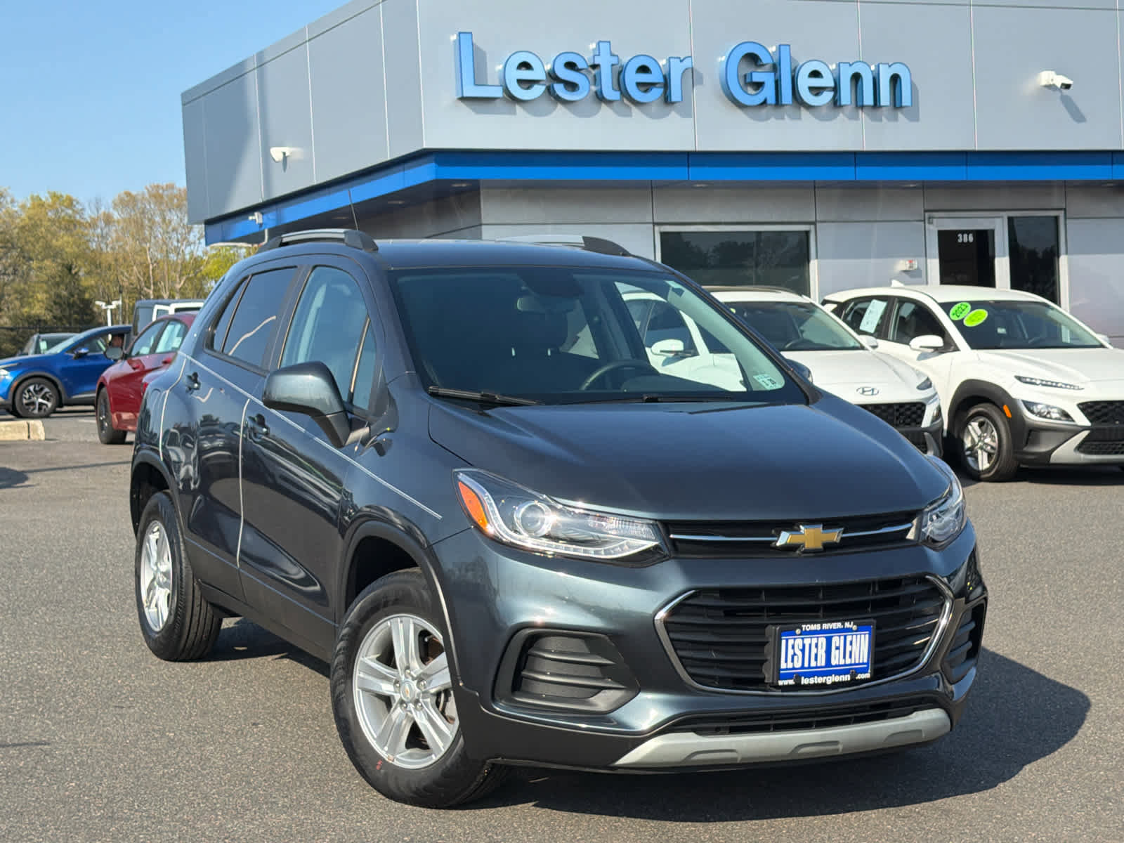 Certified 2022 Chevrolet Trax LT w/ LT Convenience Package AWD/4WD image 24