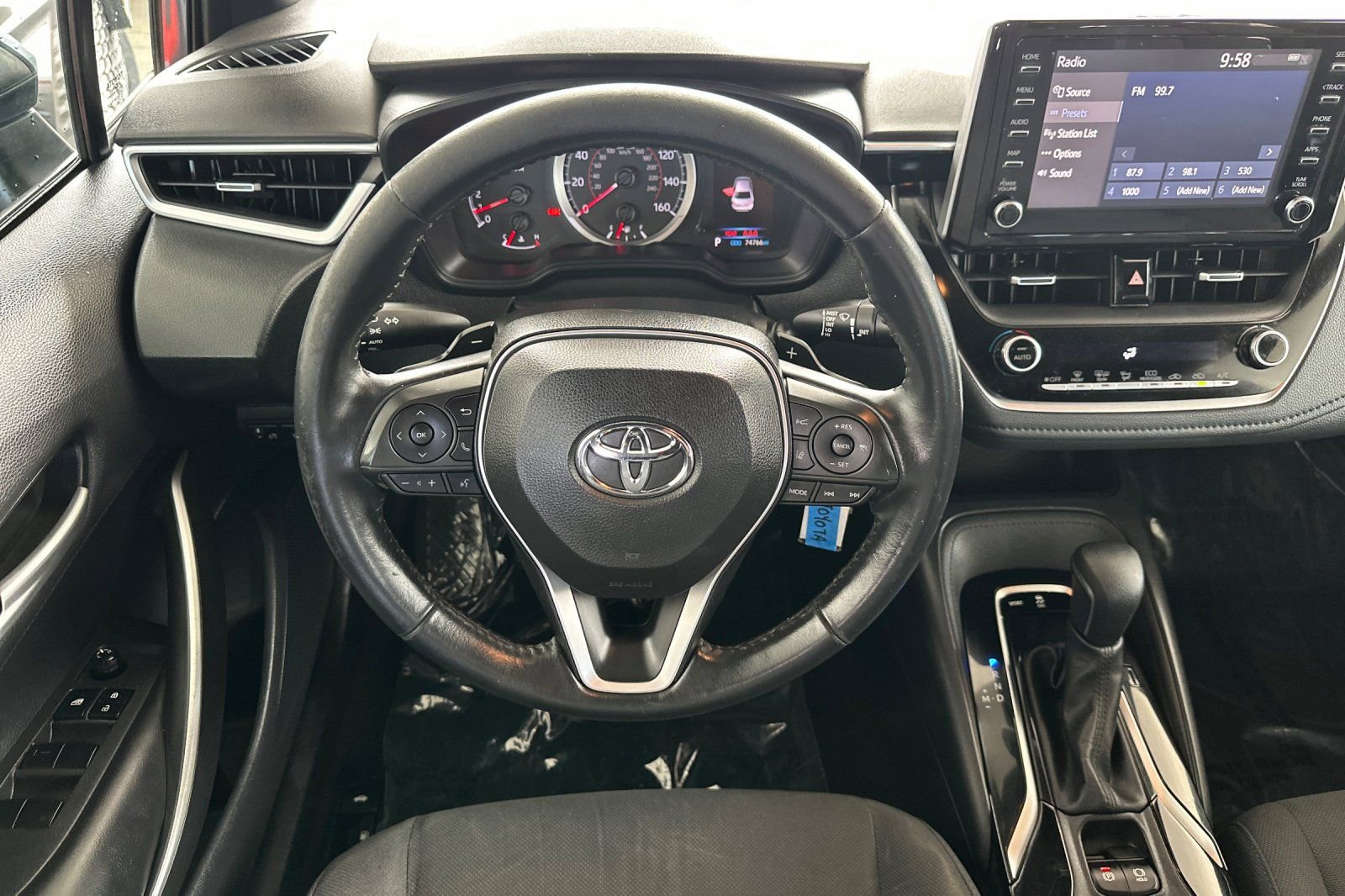 Used 2020 Toyota Corolla SE w/ Carpet Mat Package (TMS) FWD image 15