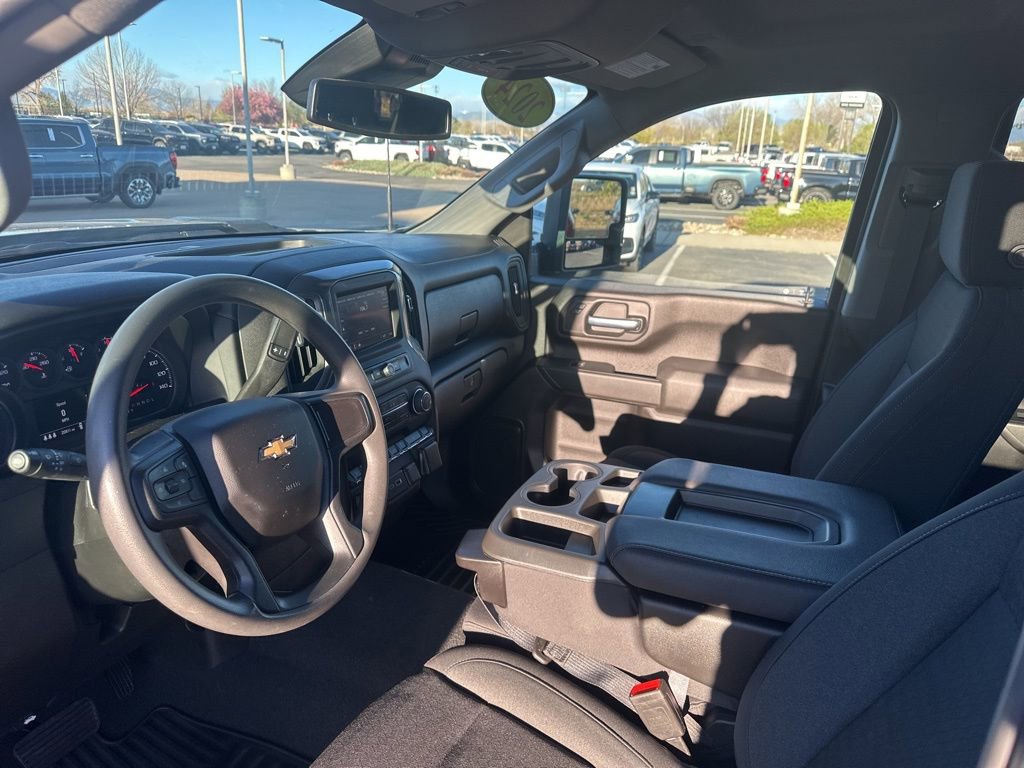 Used 2024 Chevrolet Silverado 2500 Custom w/ Custom Value Package image 14