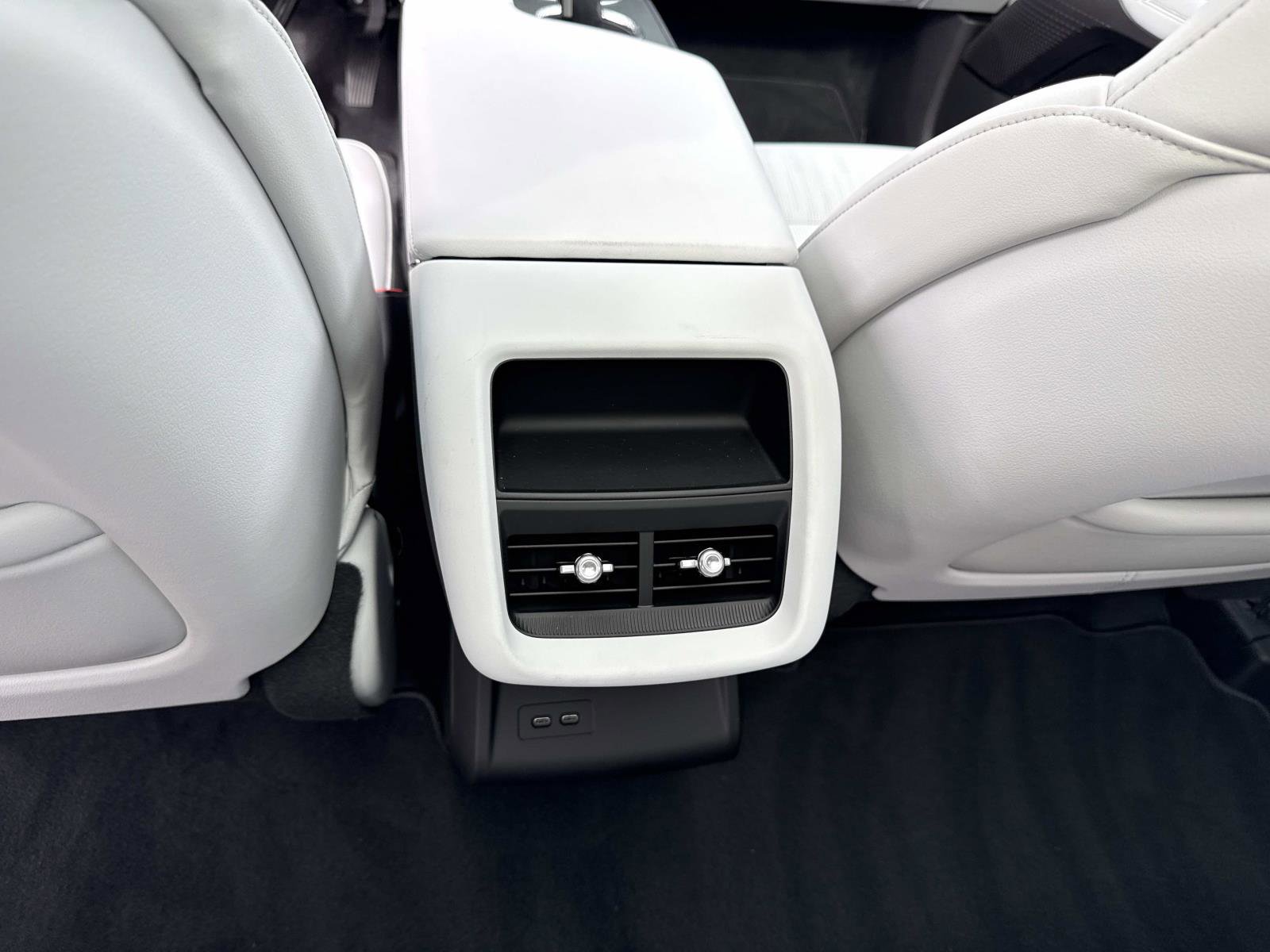 New 2026 Cadillac Lyriq Luxury image 17