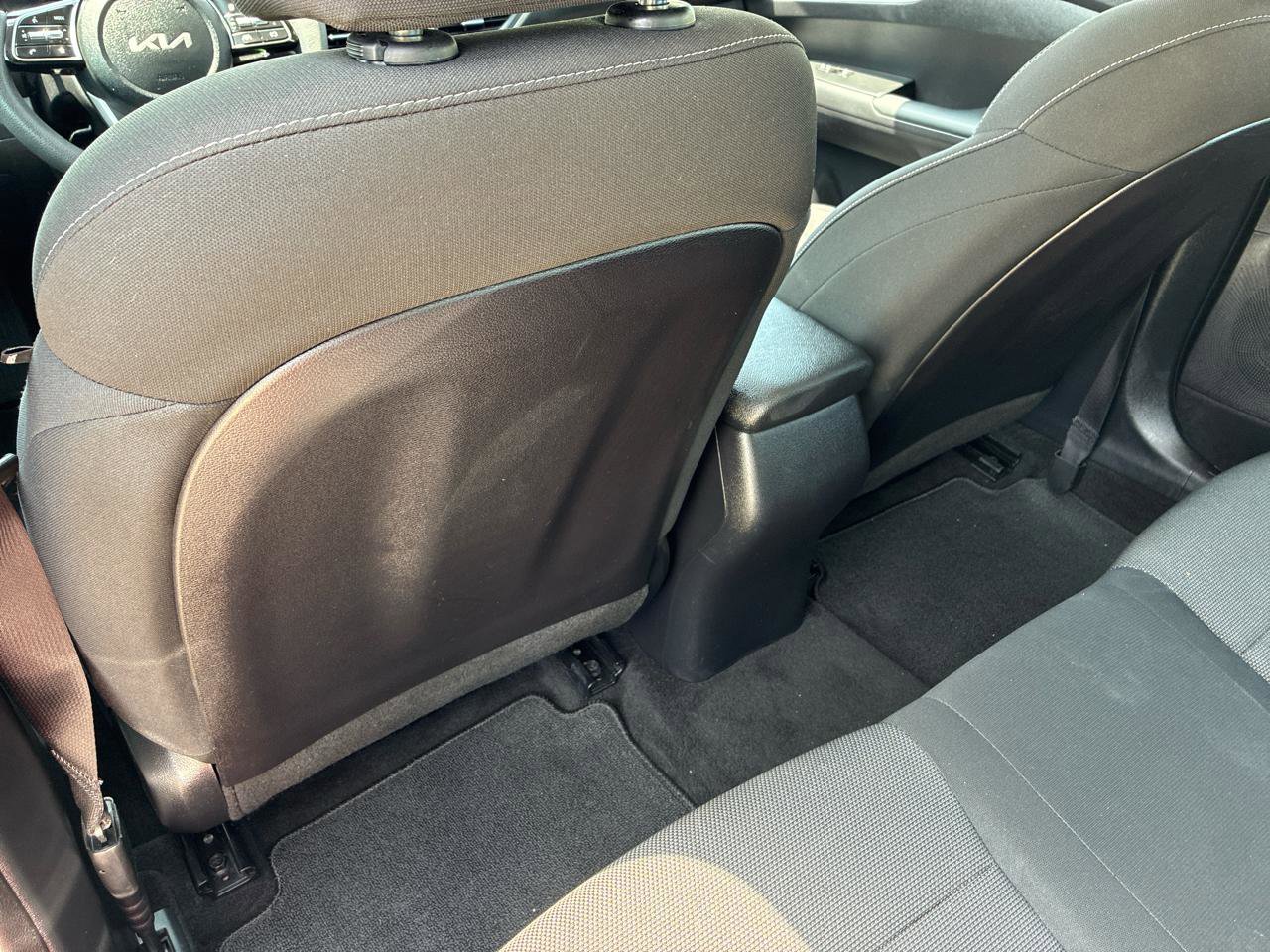 Used 2022 Kia Forte LXS w/ LXS Technology Package FWD image 31
