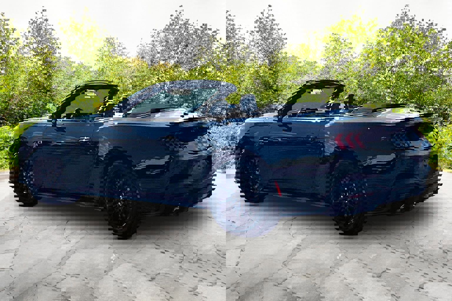 Used 2024 Ford Mustang GT Premium image 2