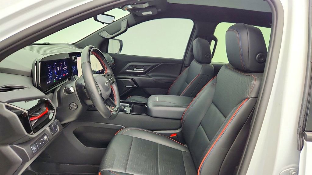 Used 2024 Chevrolet Silverado EV RST AWD/4WD image 21