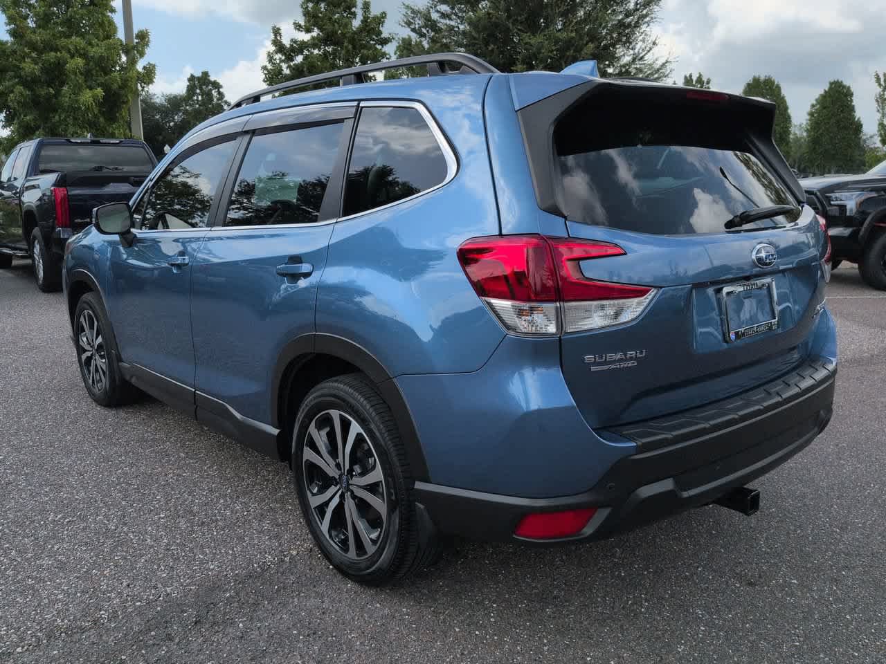 Used 2023 Subaru Forester Limited AWD/4WD image 4