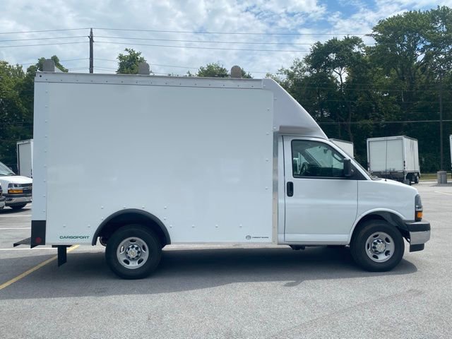 New 2025 Chevrolet Express 3500 w/ Power Convenience Package image 9