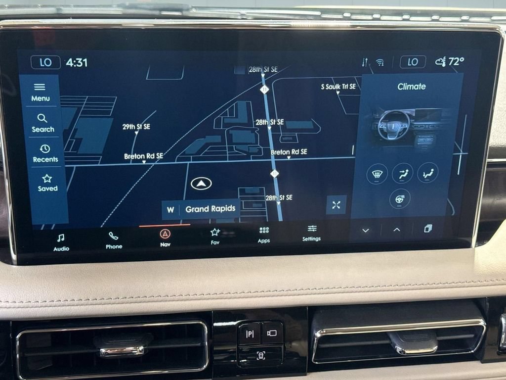 Certified 2023 Lincoln Nautilus Reserve AWD/4WD image 25