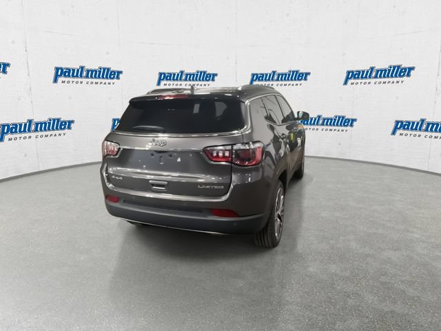 Used 2023 Jeep Compass Limited w/ Elite Group AWD/4WD image 9